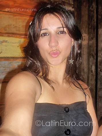 Date this cute Brazil girl Luciana from Brasilia BR947