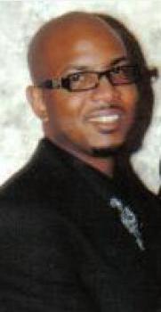 Date this lovely United States man Brian from Arlington US2060
