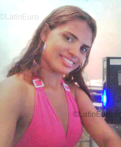 Date this exotic Brazil girl Drielly Sabrina from Recife BR955