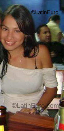 Date this attractive Colombia girl Susana Maria from Barranquilla CO678