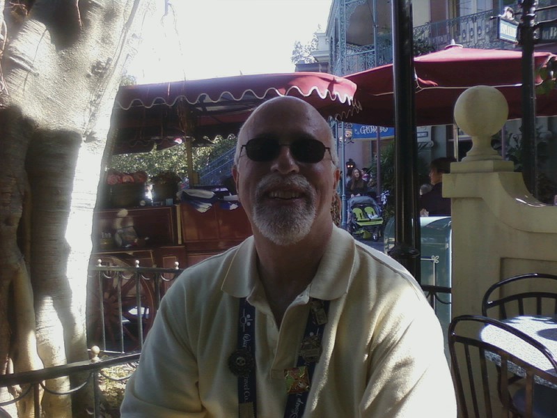 Date this charming United States man Esteban from San Rafael US2259