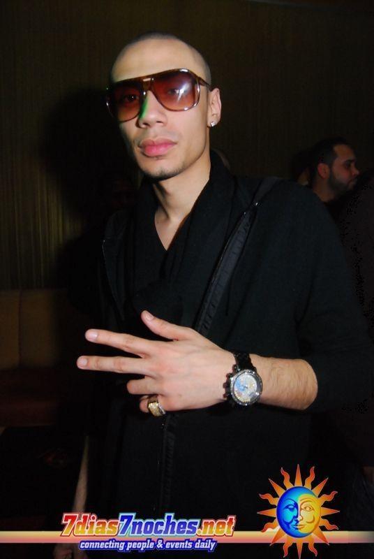 Date this gorgeous United States man Elhuesopati from New York City US2428