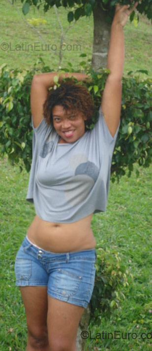 Date this exotic Brazil girl Roemere from Rio De Janeiro BR1107