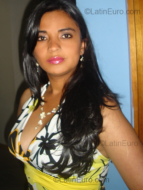 Date this lovely Colombia girl Ingrid Andrea from Bogota CO853