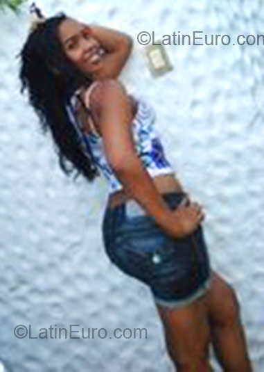 Date this cute Brazil girl Elane from Salvador BR1230