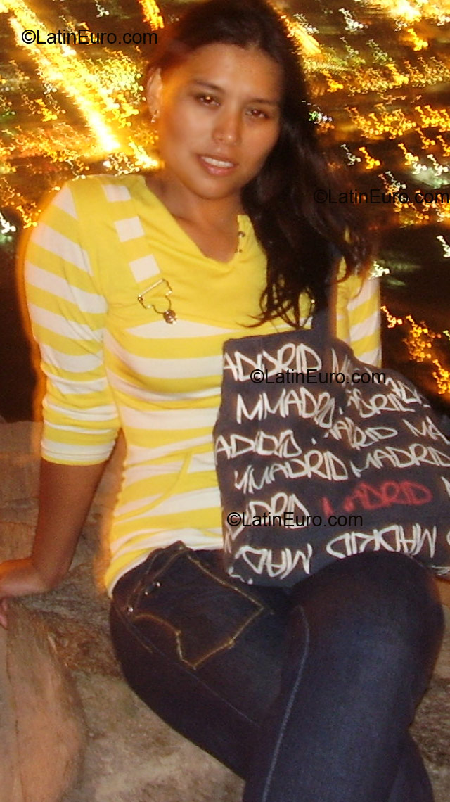 Date this cute Peru girl Alanis from Chimbote 0051 PE97
