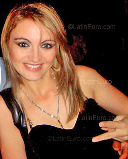 Date this voluptuous Brazil girl Josiane from Imbe BR1261