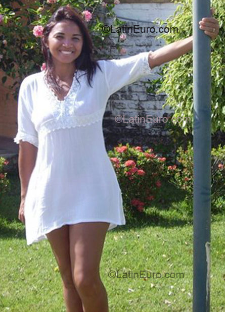 Date this lovely Brazil girl Maria Vanusa from Natal BR1276