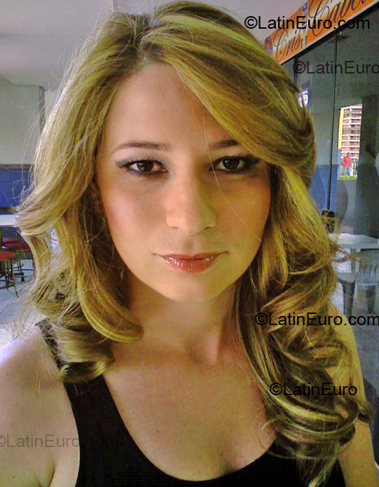Date this lovely Brazil girl Daniela from Ceilandia BR1293