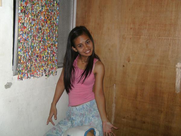 Date this foxy Philippines girl Imsingle from Quezon City PH129