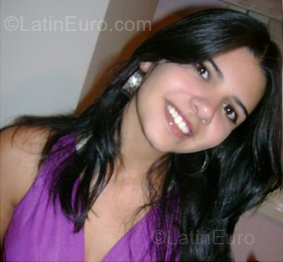 Date this voluptuous Brazil girl Caroline from Cachoeira Do Sul BR1354