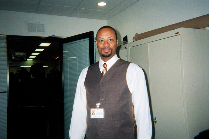 Date this delightful United States man Damon from Philadelphia US3083