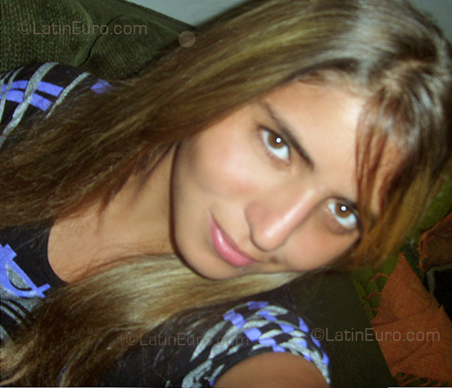 Date this fun Brazil girl Danieli from Fatima Do Sul BR1446