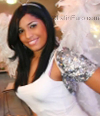 Date this charming Dominican Republic girl Nelly from Santo Domingo DO1246