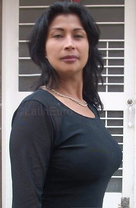 Date this delightful Colombia girl Olga from chaparral CO22391