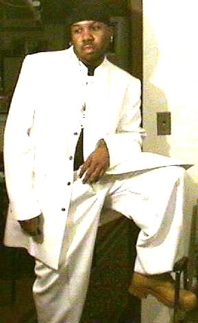 Date this young United States man Dee from QUEENS NEW YORK, CHARLOTTE NC US3334