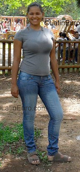 Date this voluptuous Brazil girl Mayara from Paraiso Do Tocantins BR1540