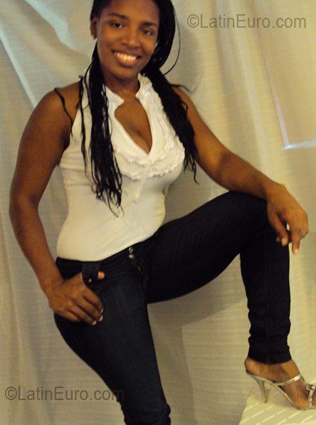 Date this fun Colombia girl Monica from Medellin CO1320