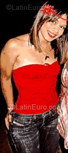 Date this passionate Colombia girl Loraine from Barranquilla CO1322