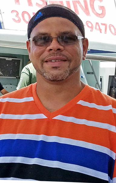 Date this hard body United States man Garfield from Fort Lauderdale US3613