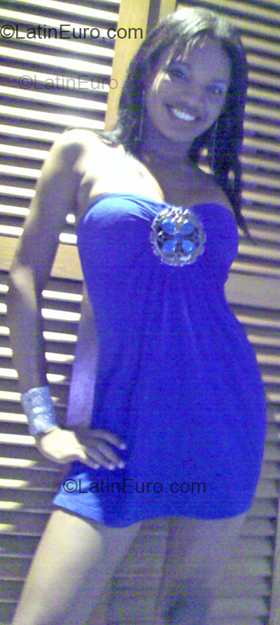 Date this gorgeous Colombia girl Nohemy from Cartagana CO10308