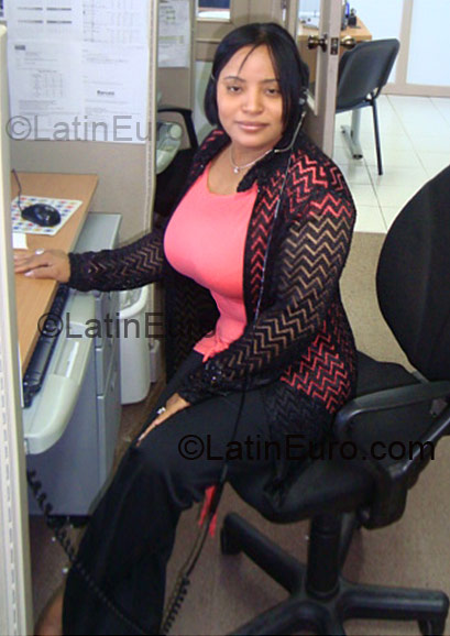 Date this georgeous Dominican Republic girl Monica from Santo Domigo DO1938