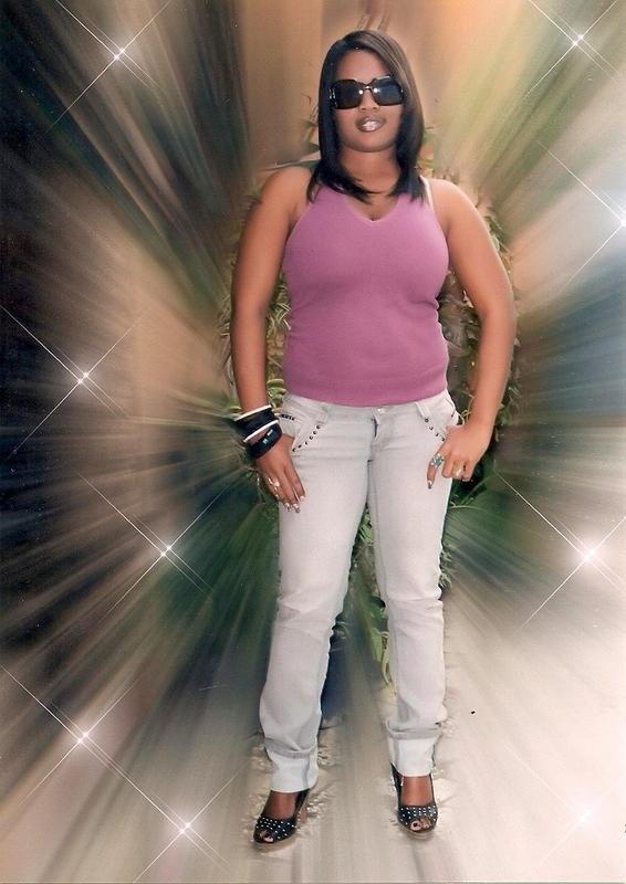 Date this exotic Dominican Republic girl Tamira from Santo Domingo DO2090