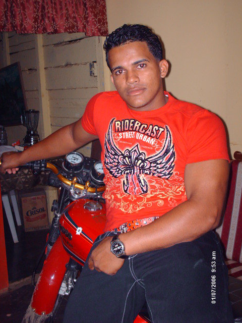 Date this passionate Dominican Republic man JHOAN from Santiago DO2155