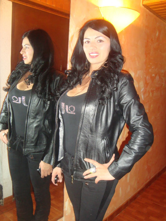 Date this tall Colombia girl Isabella from Bogota CO1807