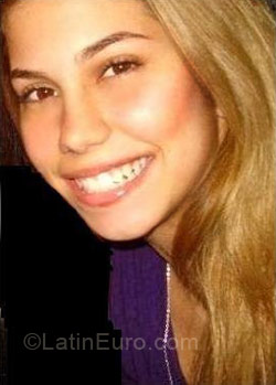 Date this good-looking Brazil girl Roberta from Fortaleza BR1998