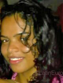 Date this athletic Brazil girl Dilza from Ipojuca BR2035
