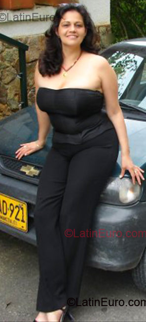 Date this hard body Colombia girl Doris from Bogota CO1970