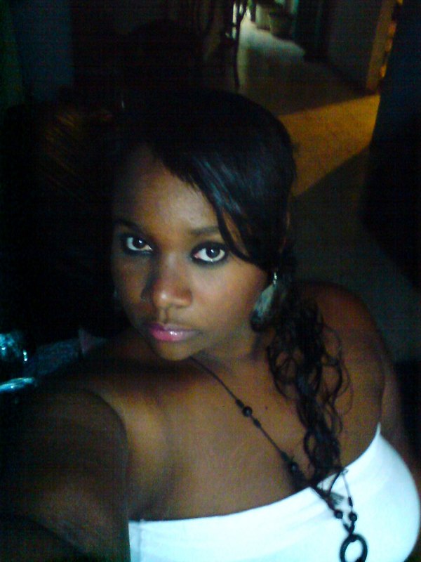 Date this charming Colombia girl Marcelitazc from Cali CO2098