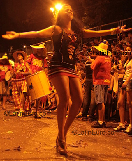 Date this attractive Brazil girl Janayna from Taquaritinga BR2174