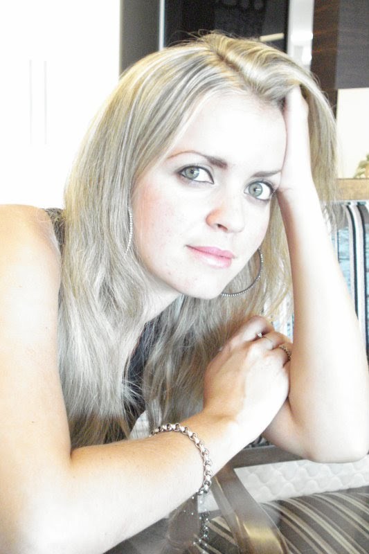Date this funny Brazil girl Laila from Sao Pedro Da Aldeia BR2195