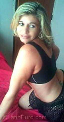 Date this lovely Brazil girl Marlene from Ceres BR4191
