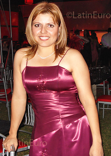 Date this foxy Peru girl Patricia from Lima 39 PE213