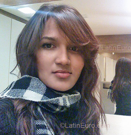 Date this happy Brazil girl Andrielle from Sao Paulo BR2380