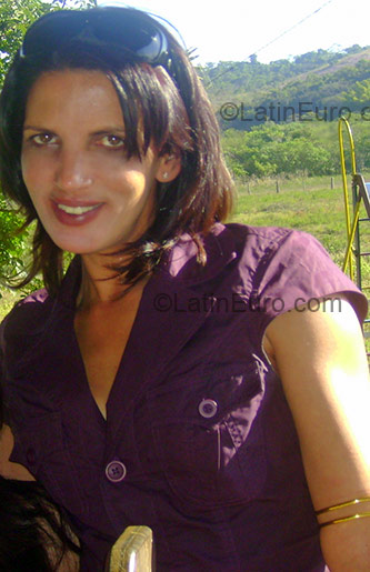 Date this gorgeous Brazil girl Abilio from Oliveira BR3508