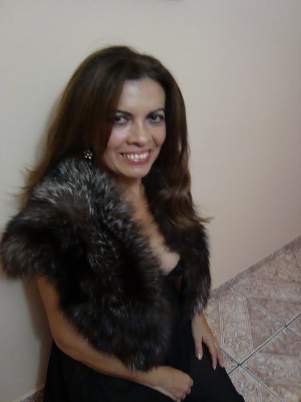 Date this cute Brazil girl Ira from Goiania BR2440