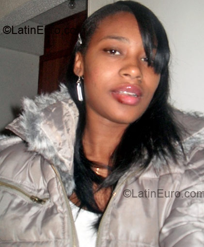 Date this stunning Colombia girl Karolina from Bogota CO3175