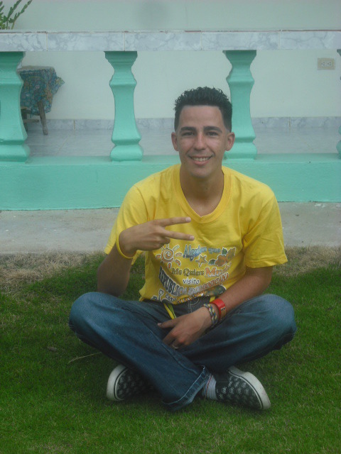 Date this young Dominican Republic man Luis from Santiago DO3653