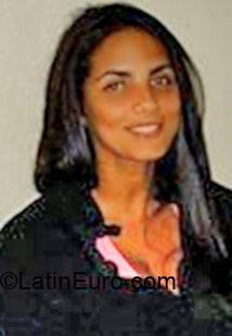 Date this happy Brazil girl Sereia from Rio De Janeiro BR2580