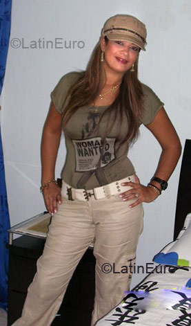 Date this sultry Colombia girl Florecitasamari from Santa Marta CO3451