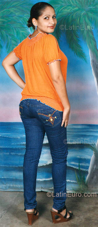 Date this gorgeous Honduras girl Karen Yessenia from San Pedro Sula HN167