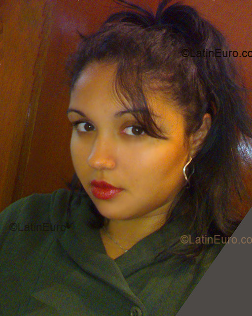 Date this sultry Brazil girl Tatiane from Taubate BR2803