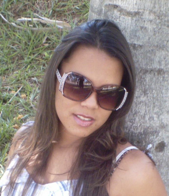 Date this athletic Brazil girl Kinha22 from Jales BR2813