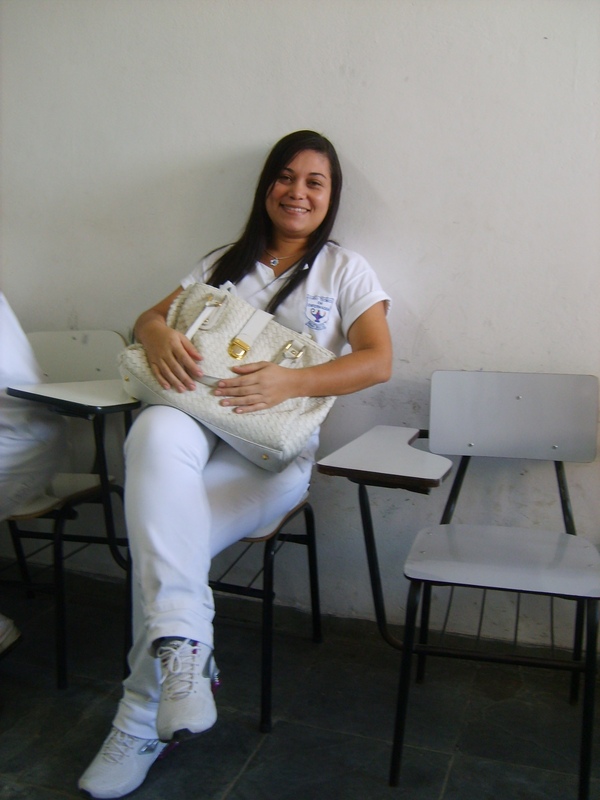 Date this foxy Brazil girl Naia from Salavdor BR2851
