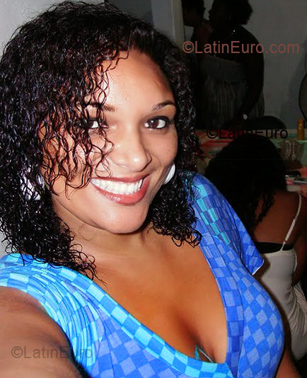 Date this sultry Brazil girl Mandiita from Rio De Janeiro BR2852