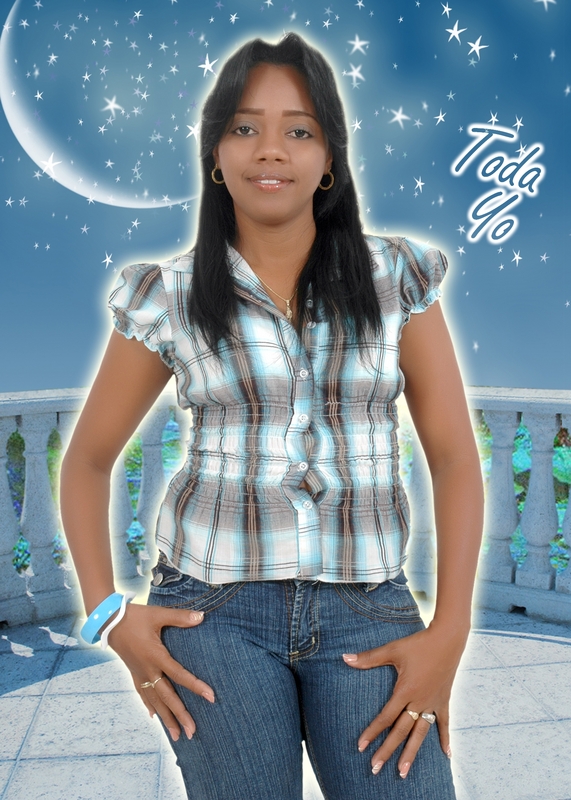 Date this hard body Dominican Republic girl Jacquelin e from San Pedro De Macoris DO4039